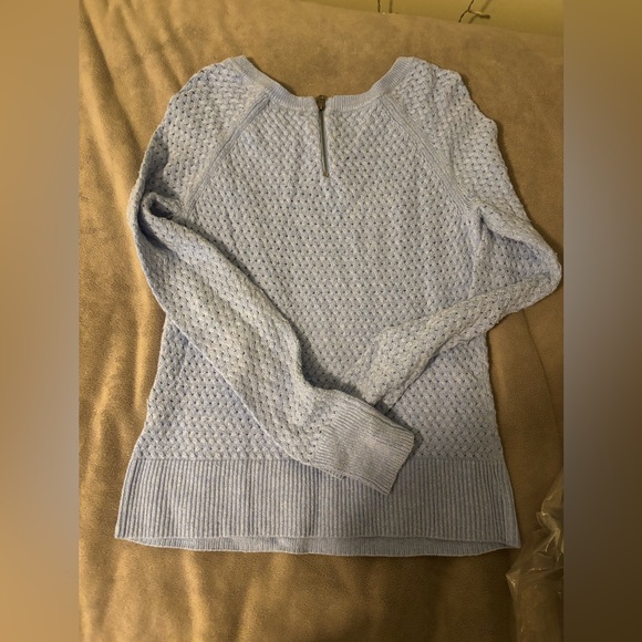 American Eagle Light Blue Knit Sweater Women Small - Picture 3 of 3